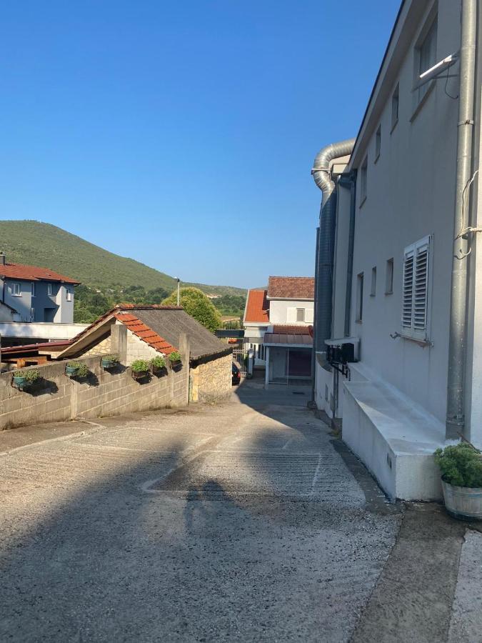 Bed and Breakfast Maca I Ante Pavlovic à Međugorje Extérieur photo